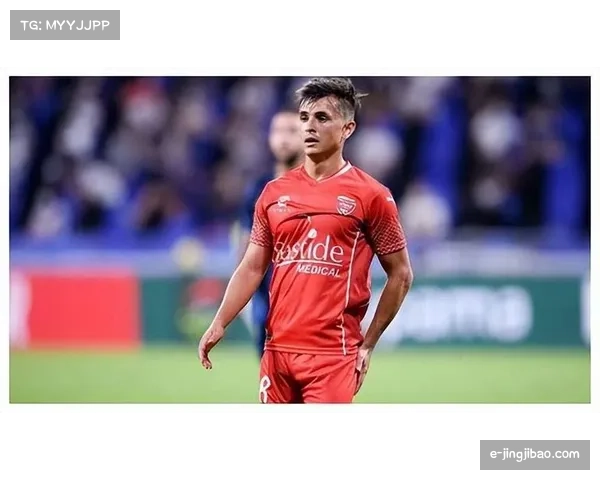 朗斯3比0胜洛里昂 年轻小将助攻展现潜力