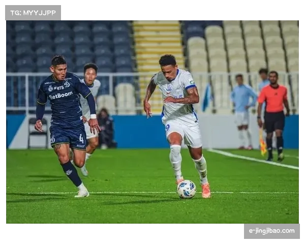 上海申花客场逆转显韧性 谢鹏飞助攻拉唐头球扳平